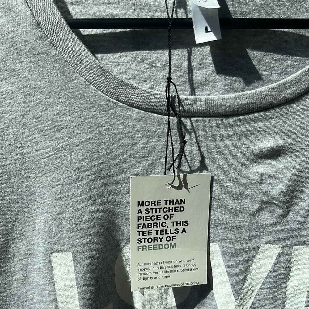 FREESET TEE - Picture 2 of 2